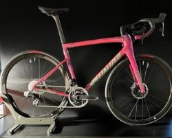 SPECIALIZED Tarmac SL8 SRAM RED Gloss Carbon / Vivid Pink / Electric Green 56